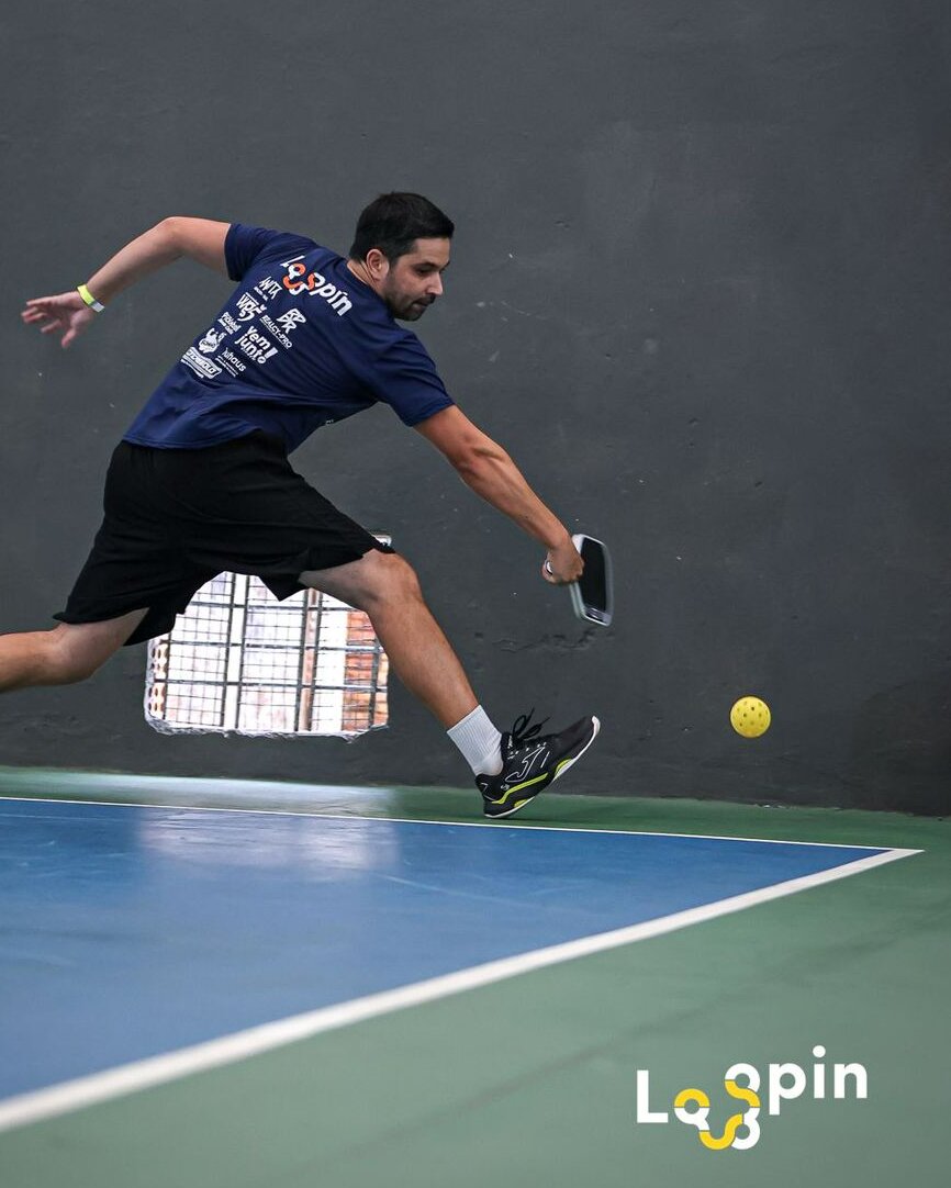 Lucas Estivalet em ação durante partida de Pickleball